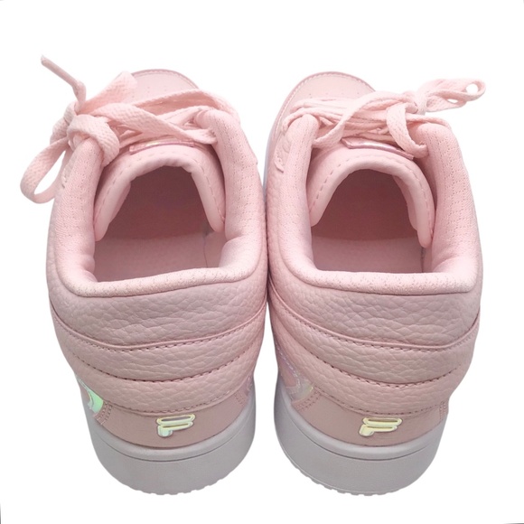 New FILA Women’s Sneakers, Size US Women’s 7.5, Pink Athletic Shoes - Picture 2 of 16